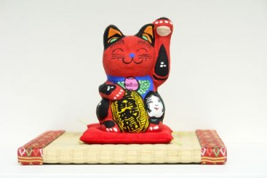 張子の招き猫　赤猫