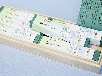 竹炭甘茶香(桐箱入り)商品写真
