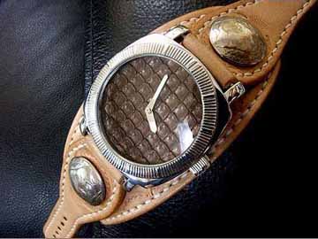 送料無料！EARNEST WATCH レザー文字盤ダブルコンチョ【マットチョコパイソン／サドルナチュラル】商品写真