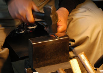毛抜きの制作工程 ステップ01
